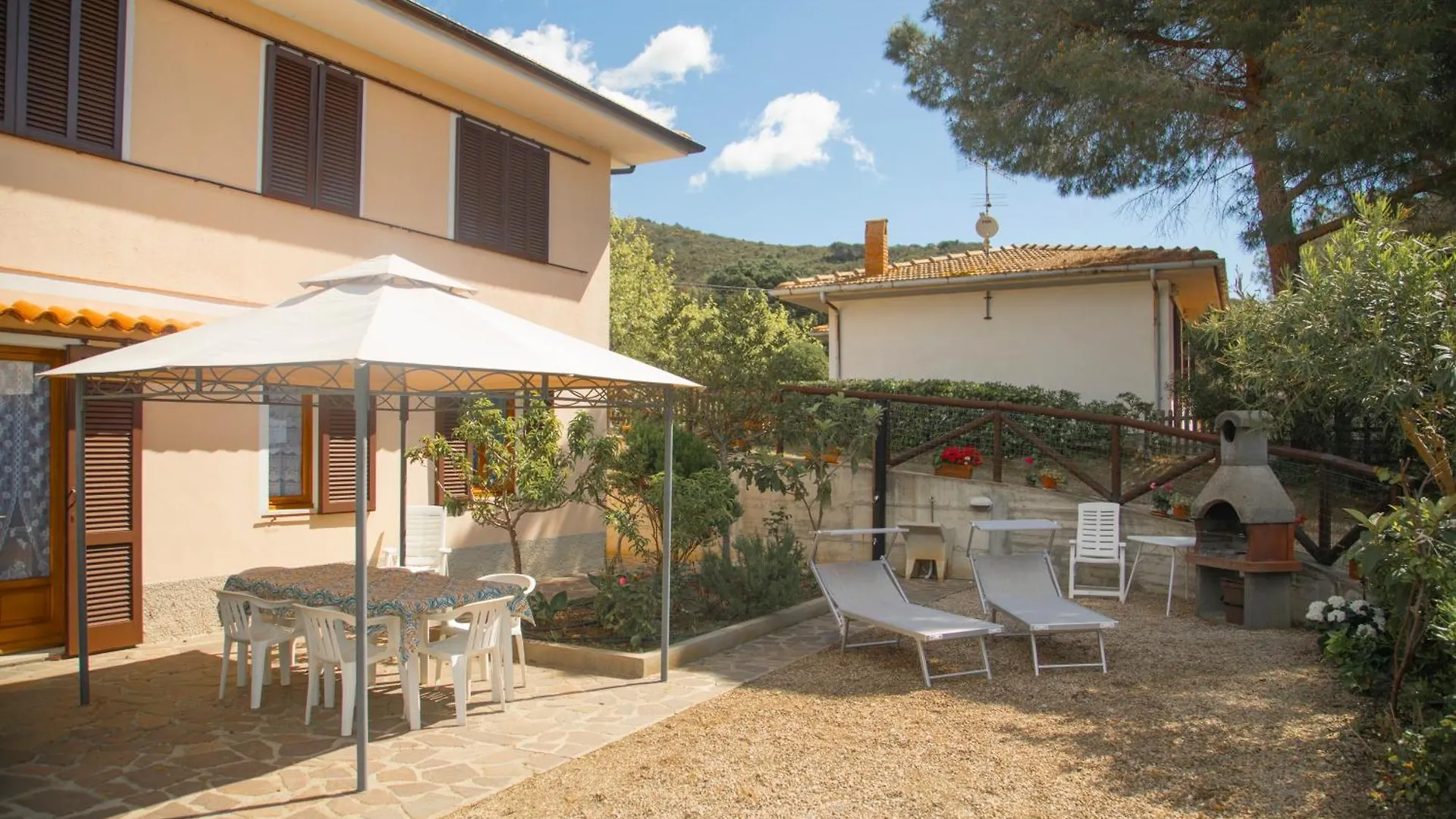 Casa Silvana - Helloelba contacts